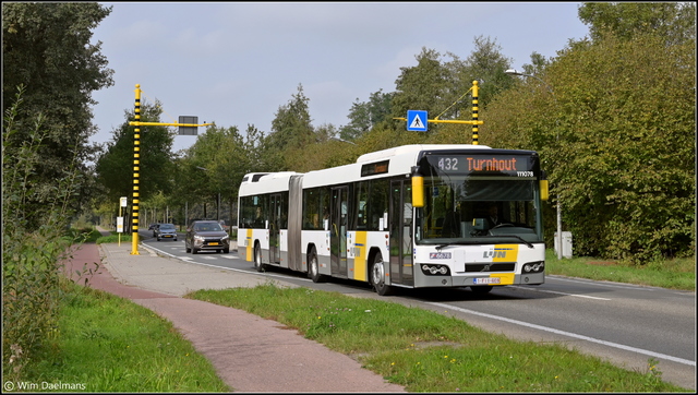 Foto van DeLijn Volvo 7700A 111078 Gelede bus door_gemaakt WDaelmans