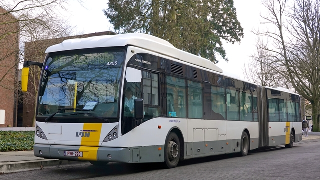 Foto van DeLijn Van Hool AG300 4805 Gelede bus door_gemaakt WDK6761G1