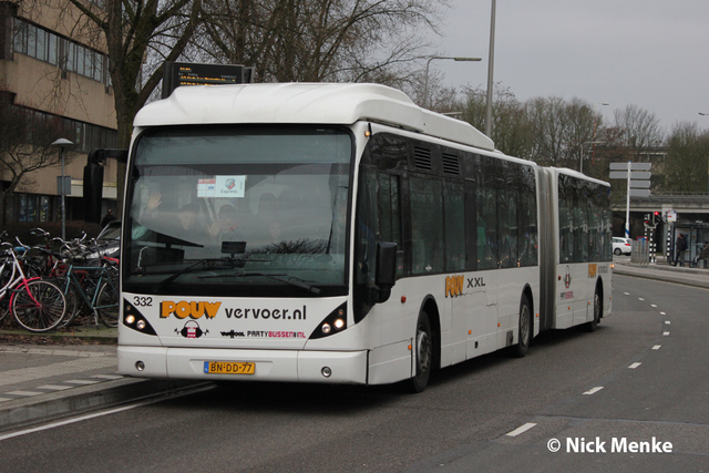 Foto van Pouw Van Hool AG300 332 Gelede bus door Busentrein