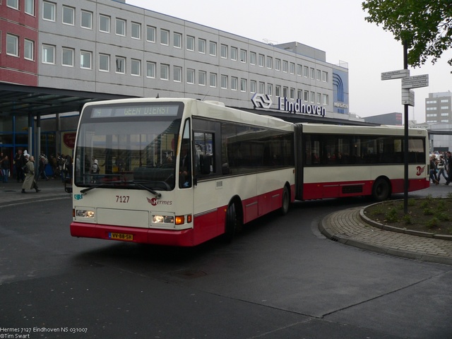 Foto van HER Berkhof 2000NL G 7127 Gelede bus door tsov