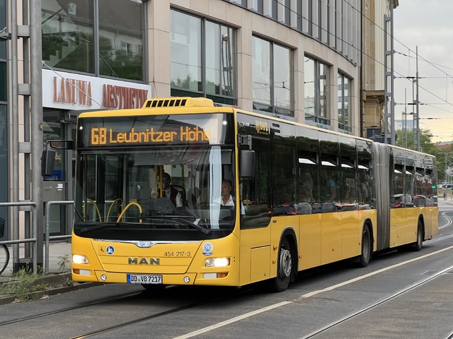 Foto van DVB MAN Lion's City GL 454217 Gelede bus door Stadsbus