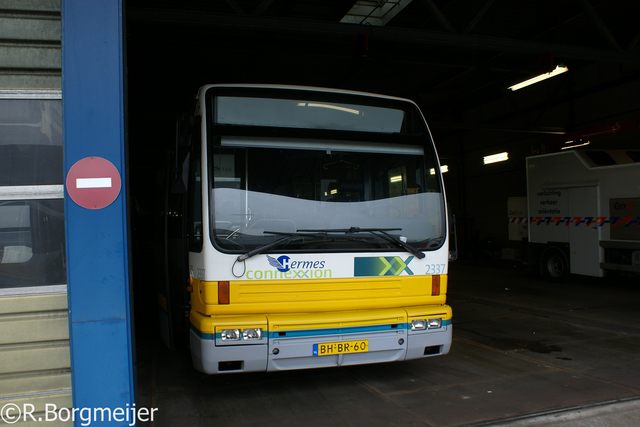 Foto van CXX Den Oudsten B95 2337 Standaardbus door RB2239