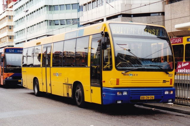 Foto van CXX Den Oudsten B91 1137 Standaardbus door wyke2207