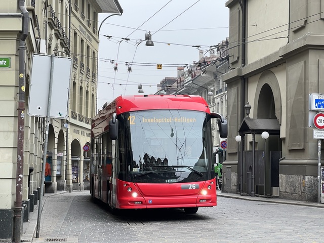 Foto van Bernmobil Hess Swisstrolley 26 Gelede bus door_gemaakt Stadsbus