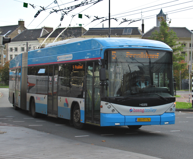 Foto van HER Hess Swisstrolley 5242 Gelede bus door_gemaakt RKlinkenberg