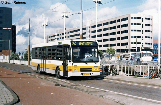 Foto van NZH Berkhof 2000NL 1035 Standaardbus door RW2014