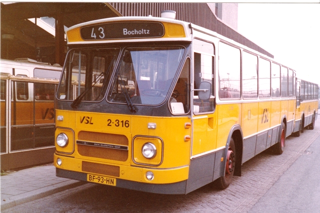 Foto van VSL DAF MB200 2316 Standaardbus door wyke2207