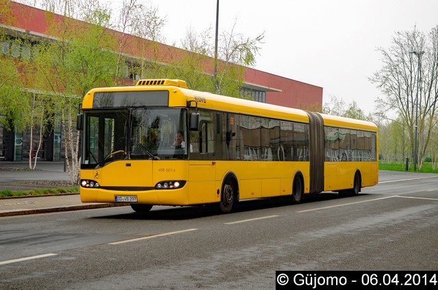 Foto van DVB Solaris Urbino 18 4580074 Gelede bus door Guejomo