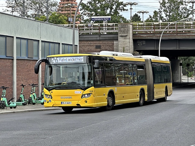 Foto van BVG Scania Citywide LFA 4626 Gelede bus door_gemaakt bartjem