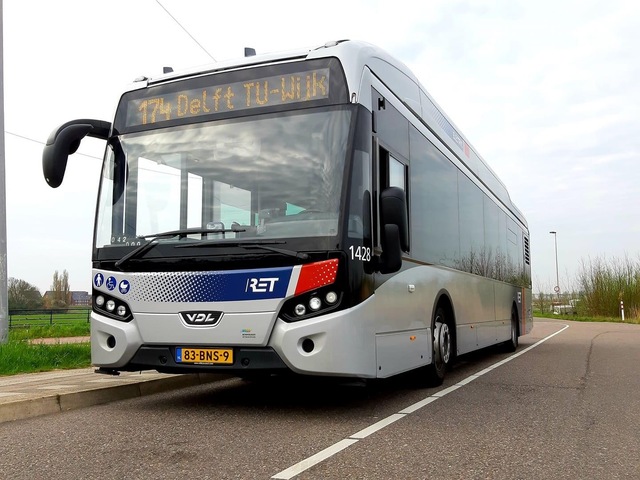 Foto van RET VDL Citea SLF-120 Electric 1428 Standaardbus door BuschauffeurWim
