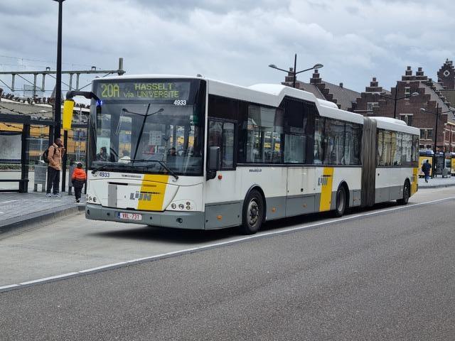 Foto van DeLijn Jonckheere Transit 2000 G 4933 Gelede bus door_gemaakt 1989