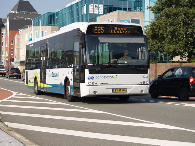 Foto van CXX VDL Ambassador ALE-120 4215 Standaardbus door Sanderlubbers