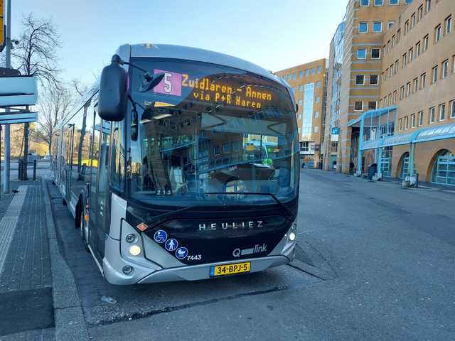 Foto van QBZ Heuliez GX437 ELEC 7443 Gelede bus door Draken-OV