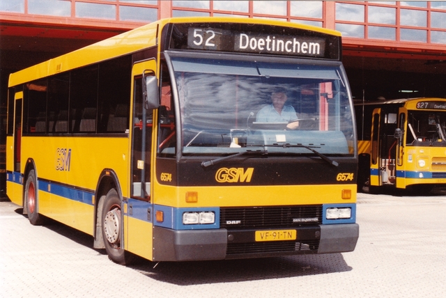 Foto van GSM Den Oudsten B88 6574 Standaardbus door wyke2207