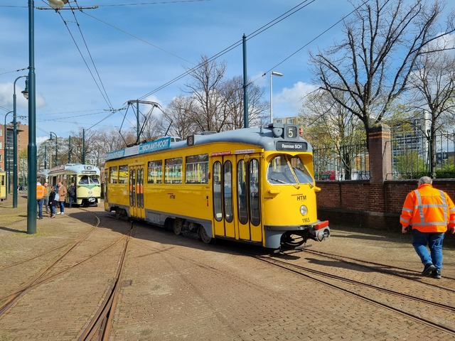Foto van HOVM Haagse PCC 1165 Tram door Tramspoor