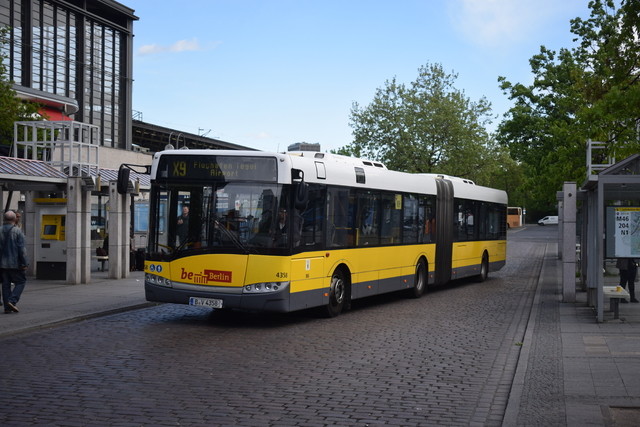 Foto van BVG Solaris Urbino 18 4358 Gelede bus door_gemaakt MightyBusdriver