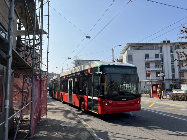 Foto van VB Hess Swisstrolley 52 Gelede bus door_gemaakt Stadsbus