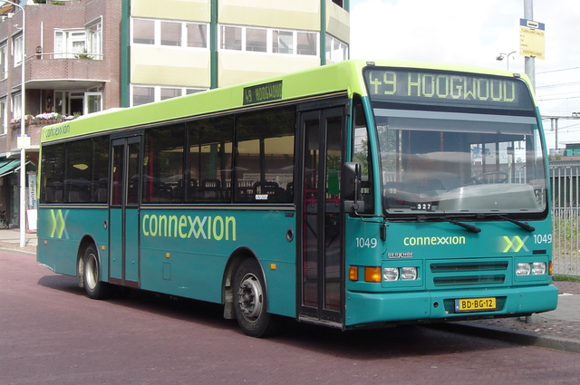 Foto van CXX Berkhof 2000NL 1049 Standaardbus door wyke2207