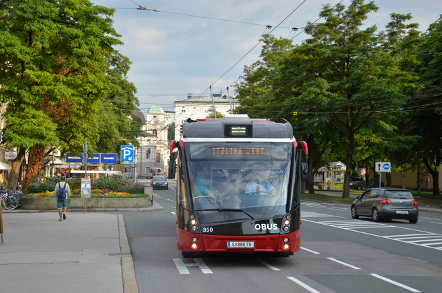 Foto van Salzburg Solaris Trollino 18 350 Gelede bus door_gemaakt Pakjesboot12