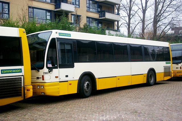 Foto van CXX Den Oudsten B89 2180 Standaardbus door wyke2207