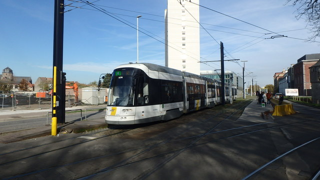 Foto van DeLijn Flexity 6374 Tram door Perzik