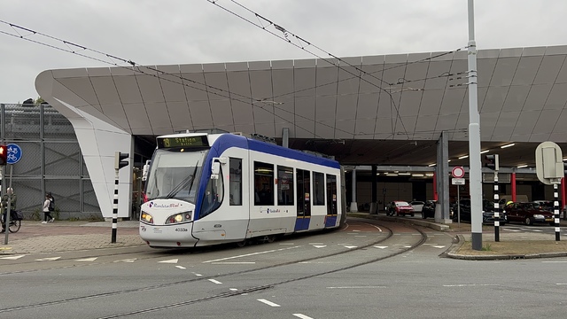 Foto van HTM RegioCitadis 4033 Tram door Stadsbus