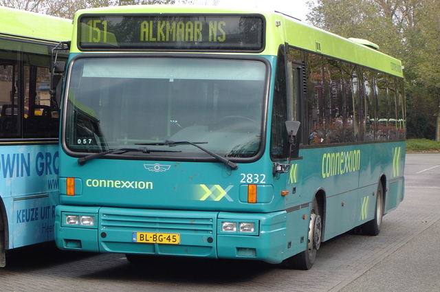 Foto van CXX Den Oudsten B95 2832 Standaardbus door wyke2207