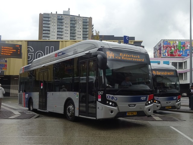 Foto van RET VDL Citea SLE-120 Hybrid 1247 Standaardbus door Rotterdamseovspotter