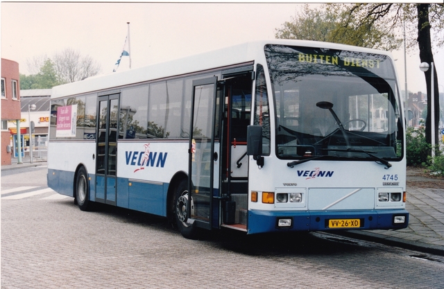 Foto van VEONN Berkhof 2000NL 4745 Standaardbus door wyke2207