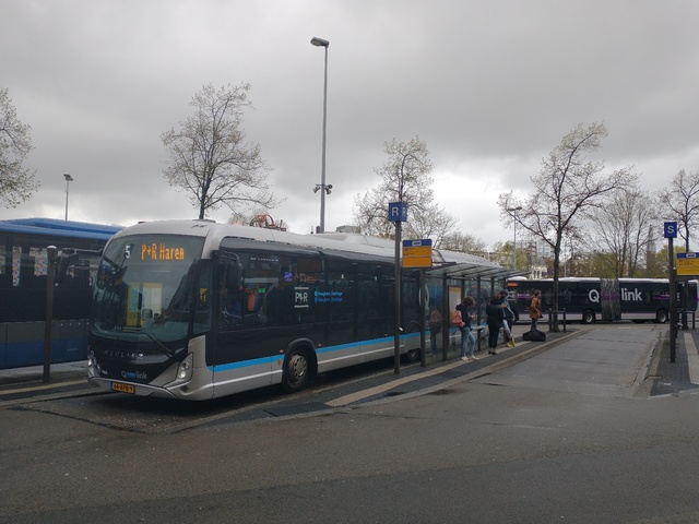 Foto van QBZ Heuliez GX437 ELEC 7406 Gelede bus door_gemaakt Draken-OV