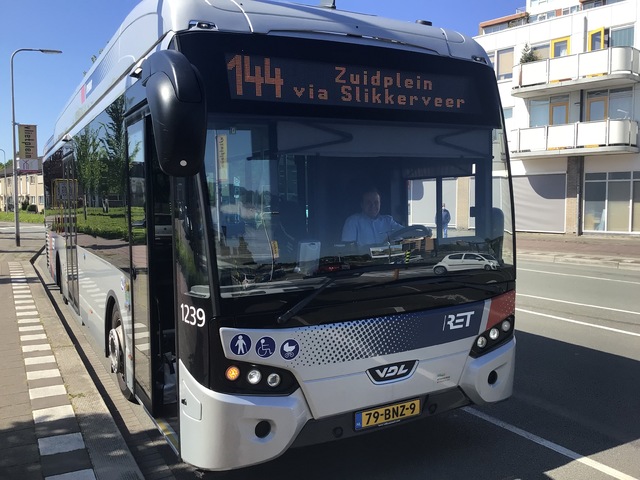 Foto van RET VDL Citea SLE-120 Hybrid 1239 Standaardbus door Marvin325