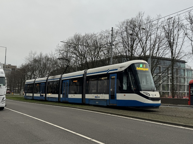 Foto van GVB 15G-tram (Urbos) 3061 Tram door Stadsbus