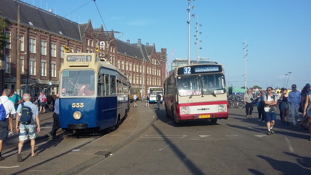 Foto van EMTA Amsterdamse drieasser 533 Tram door vrijgezel