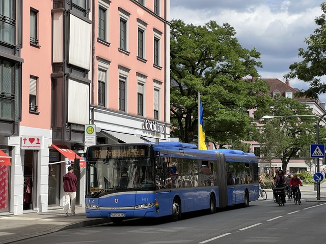 Foto van MVG Solaris Urbino 18 5431 Gelede bus door Stadsbus
