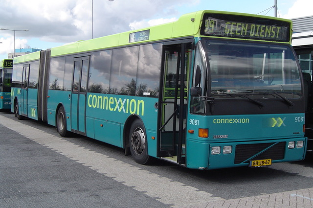 Foto van CXX Berkhof Duvedec G 9081 Gelede bus door_gemaakt wyke2207