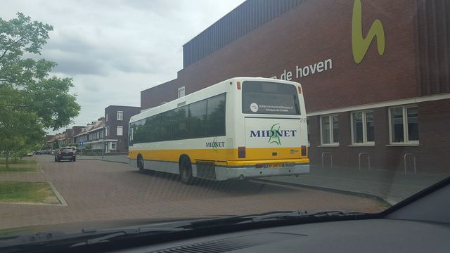 Foto van SVA Den Oudsten B95 2153 Standaardbus door OV073