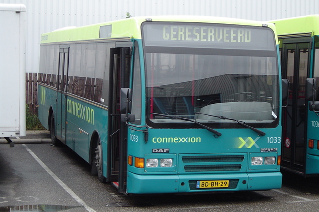 Foto van CXX Berkhof 2000NL 1033 Standaardbus door wyke2207