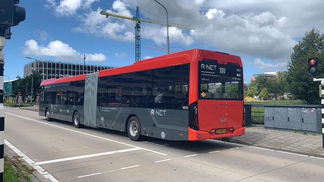 Foto van CXX Ebusco 2.2 (18mtr) 9830 Gelede bus door Stadsbus