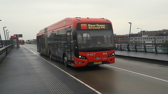 Foto van CXX VDL Citea SLFA-180 Electric 9788 Gelede bus door_gemaakt EdwinBeijeman