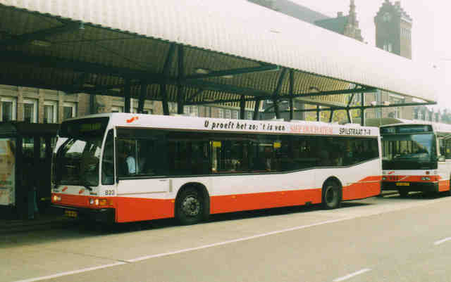 Foto van SBM Berkhof 2000NL 823 Standaardbus door Jelmer