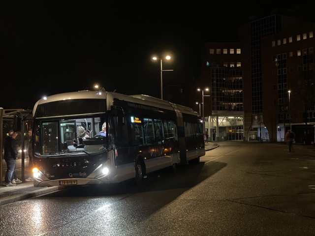Foto van QBZ Heuliez GX437 ELEC 7411 Gelede bus door M48T