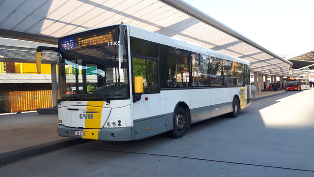 Foto van DeLijn Jonckheere Transit 2000 111065 Standaardbus door glenny82