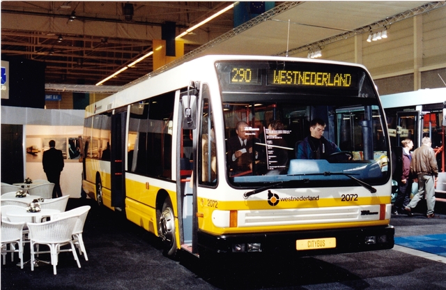 Foto van CXX Den Oudsten B90 2072 Standaardbus door wyke2207