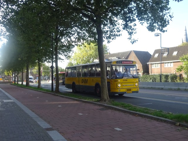 Foto van 1698 Leyland-Den Oudsten Standaardstreekbus 1698 Standaardbus door Rotterdamseovspotter