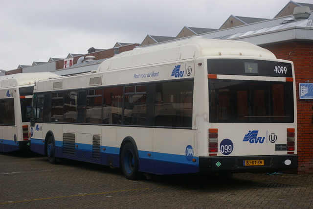Foto van GVU Van Hool A300 LPG 4099 Standaardbus door wyke2207