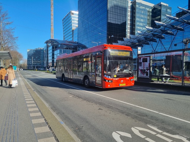Foto van CXX Ebusco 2.2 (12mtr) 2084 Standaardbus door Tramspoor