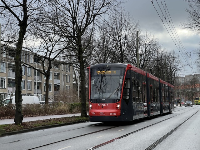 Foto van HTM Avenio 5049 Tram door_gemaakt Stadsbus
