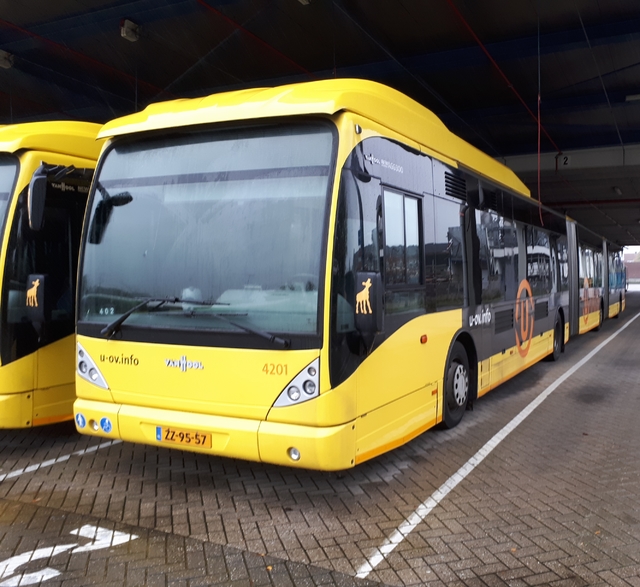 Foto van QBZ Van Hool AGG300 4201 Dubbelgelede bus door glenny82