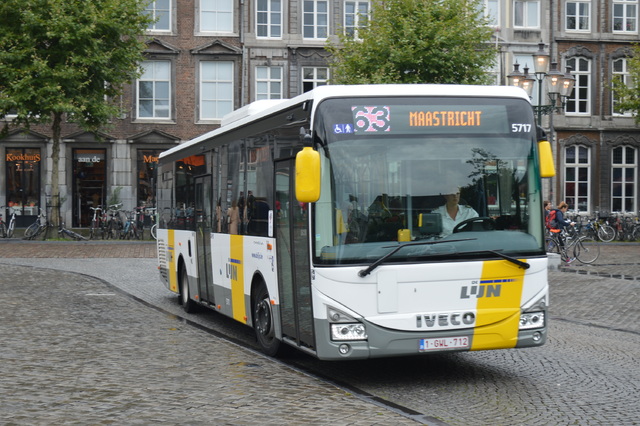 Foto van DeLijn Iveco Crossway LE (12mtr) 5717 Standaardbus door wyke2207