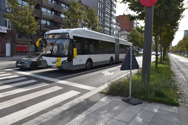 Foto van DeLijn VDL Citea SLFA-180 Hybrid 2761 Gelede bus door_gemaakt JanWillem